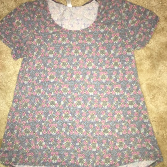 EUC Lularoe Shirt Large - Picture 1 of 4